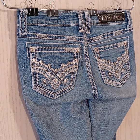 LA Idol USA Jeans, Size 5, Low-Rise, Boot Cut, 30W x 30L, Bedazzled - Picture 4 of 12